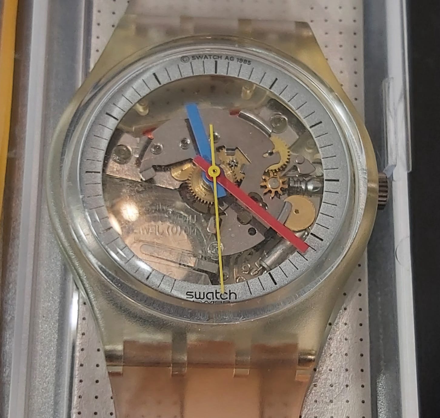 primary image