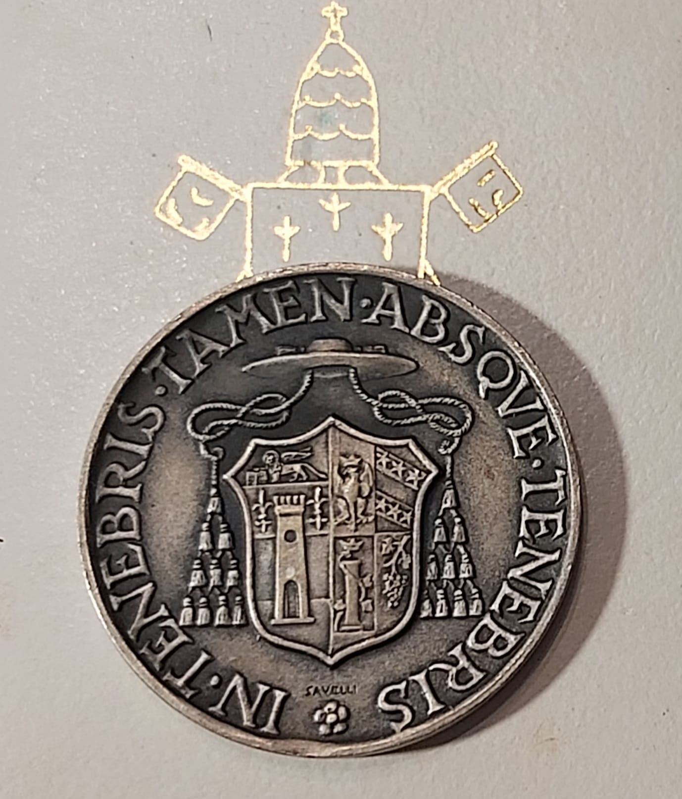 primary image