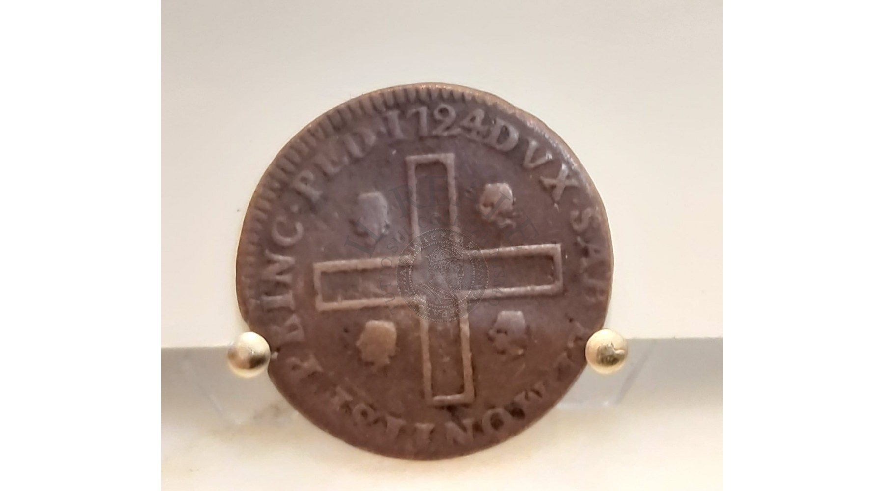 secondary image