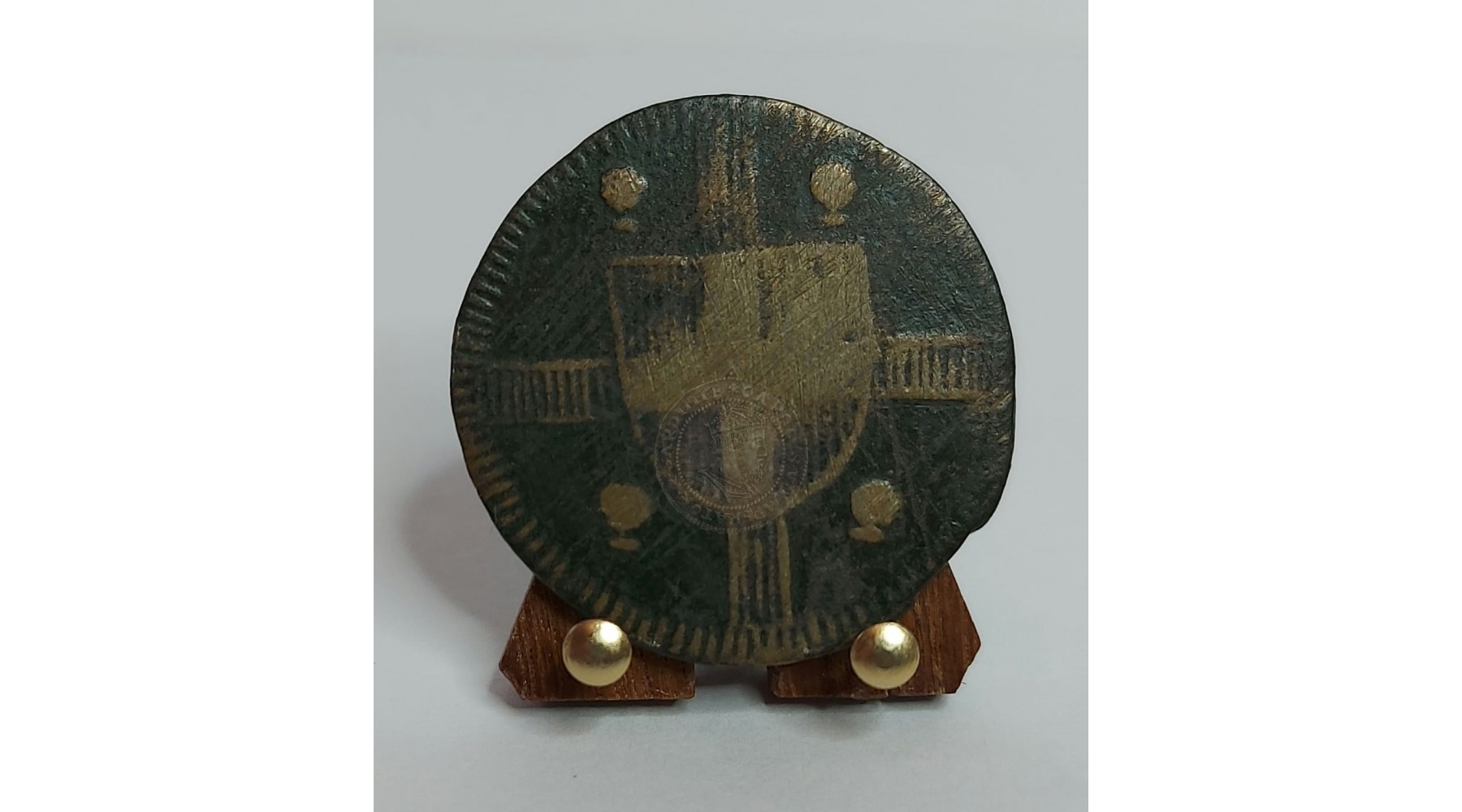 secondary image