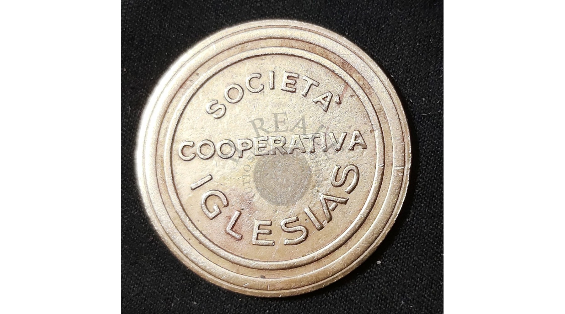secondary image