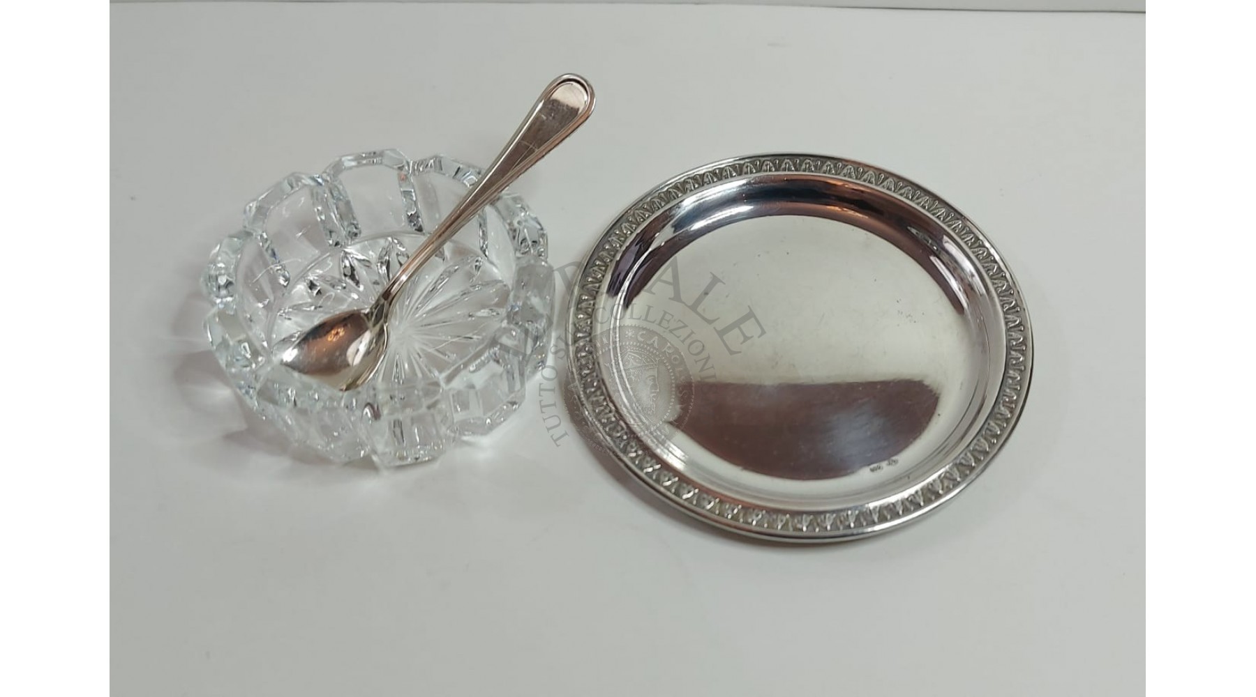 secondary image