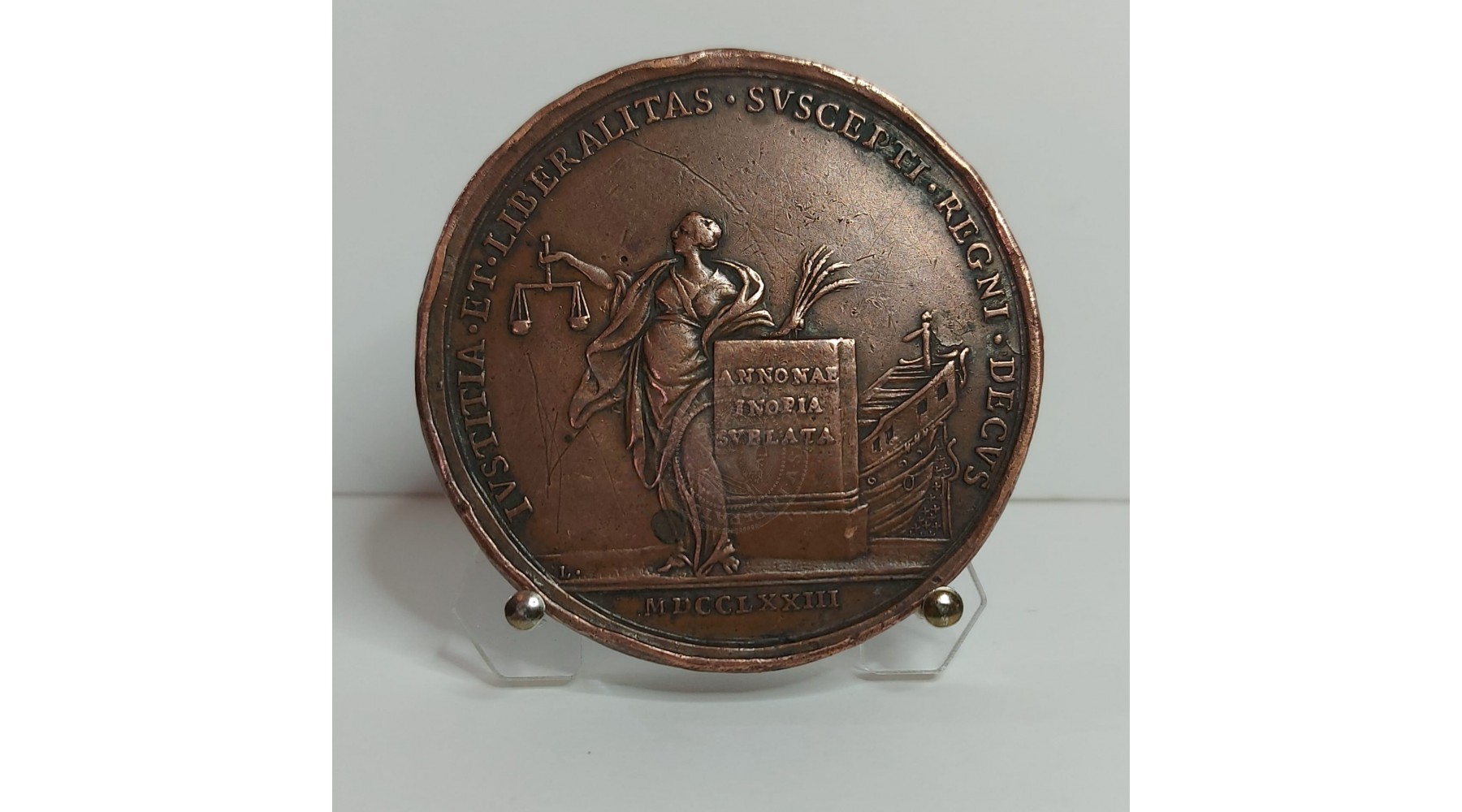secondary image
