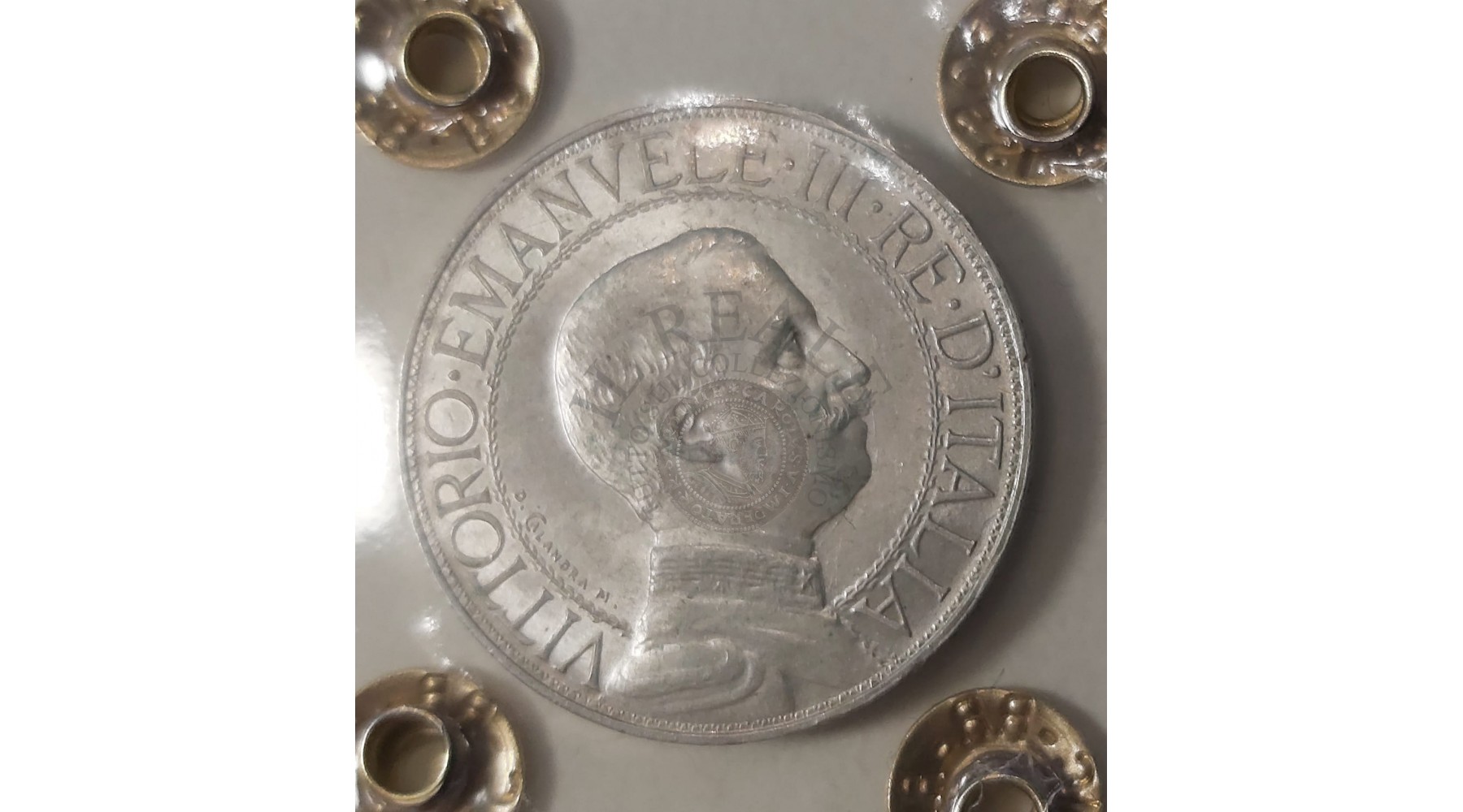 secondary image