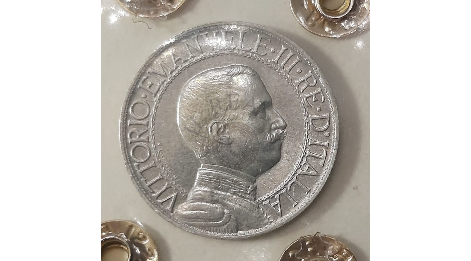 secondary image